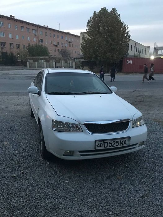 Ласетти 2013 сотилали