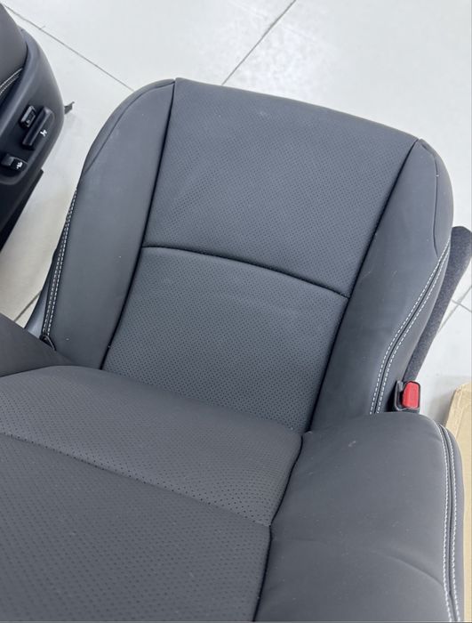 Ткань Кожаный салон Прадо 150