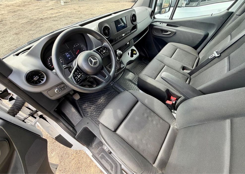 Mercedes Sprinter 907 An 2023 Model 317