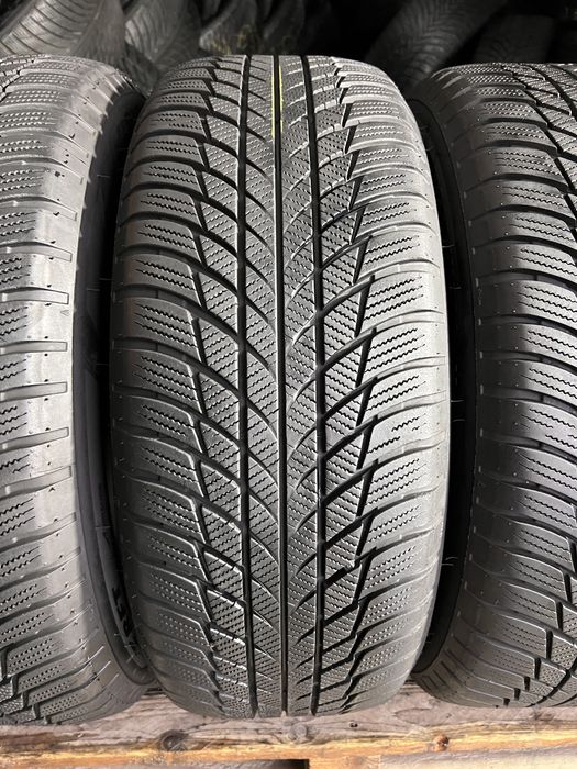 4 anvelope iarna 225/55/17 , Bridgestone , RunFlat , DOT 2022