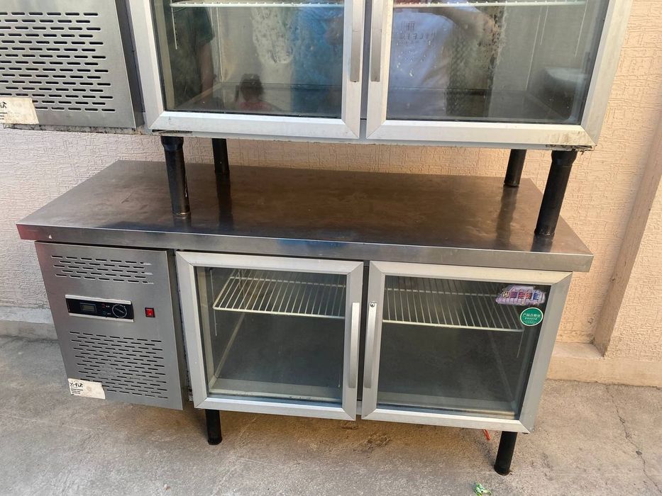 Китайский настольный холодильник
Идеальное состояние 
Проходил техниче