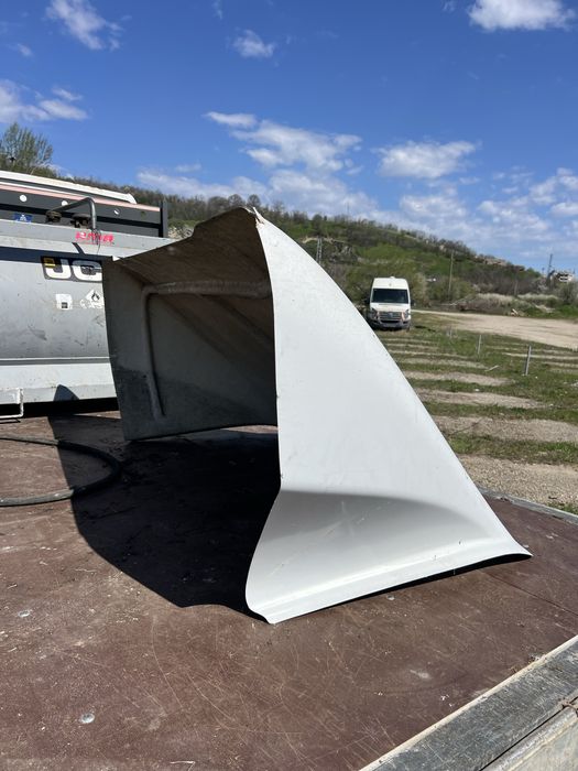 Спойлер за бус Рено Мастър 3