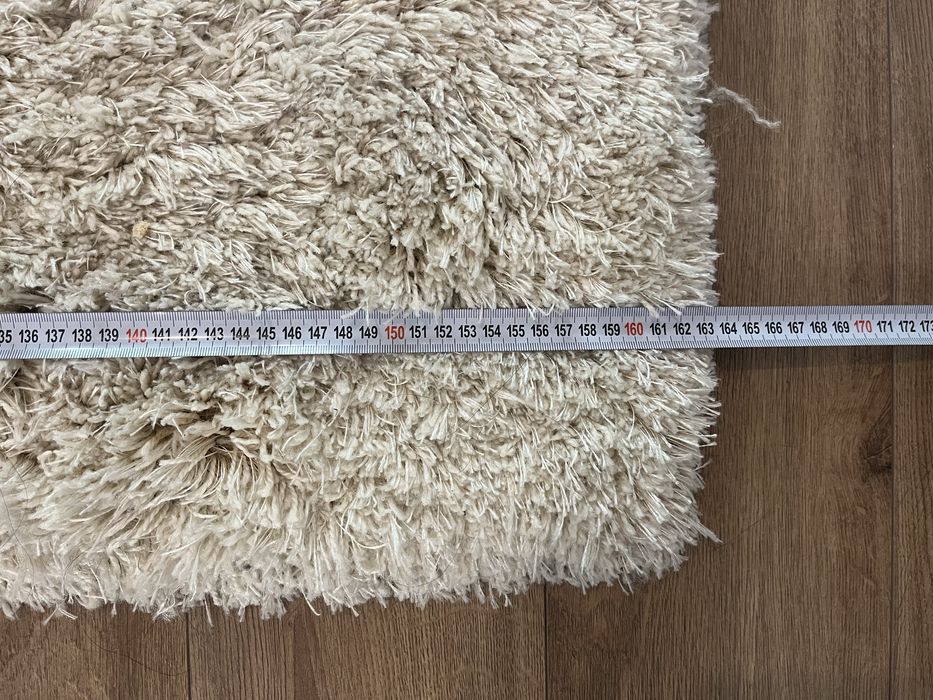 Килим текстил бял