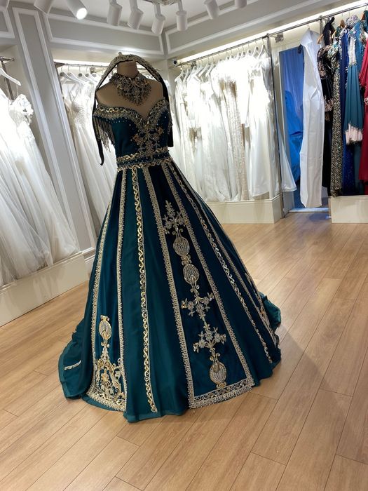 Кафтан за къна зелен цвят