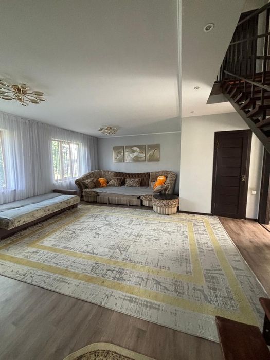 Продается дом 6 комнат