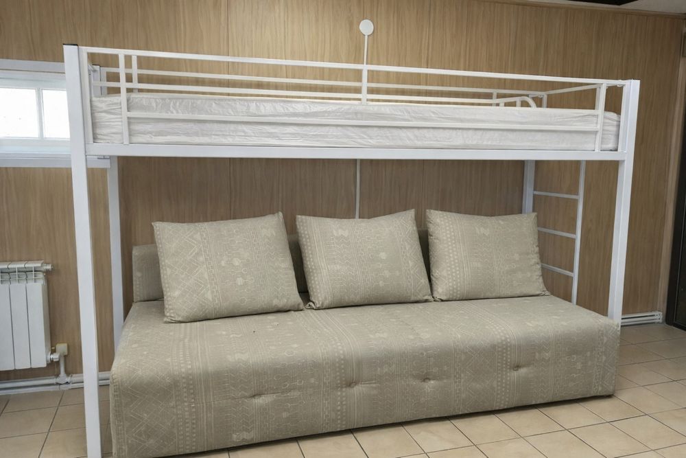 Продаю двухярусную кровать