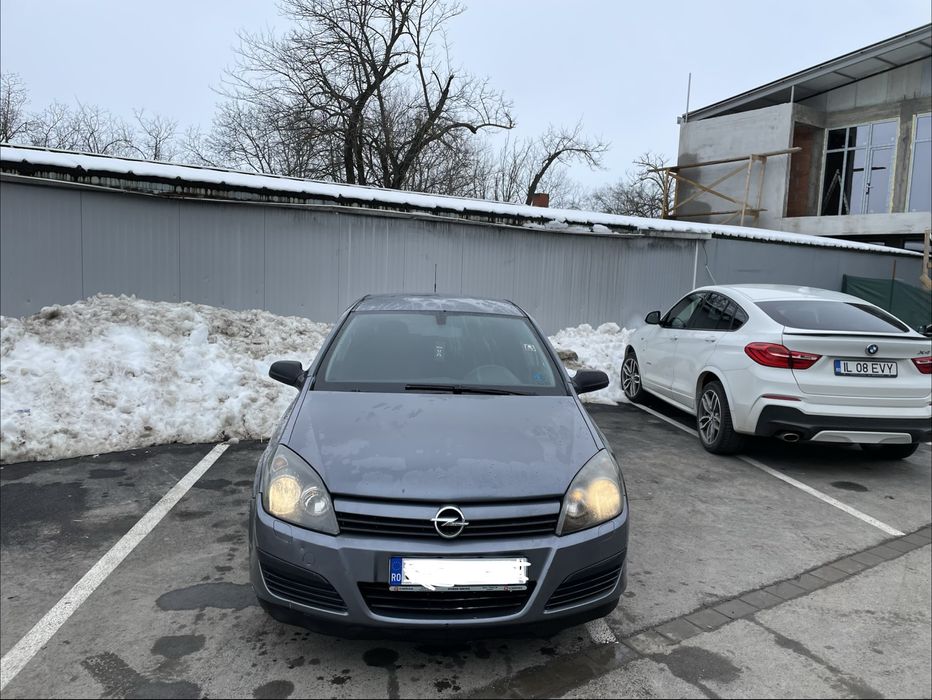 Vand urgent opel astra h 1.4 benzina in stare impecabila.