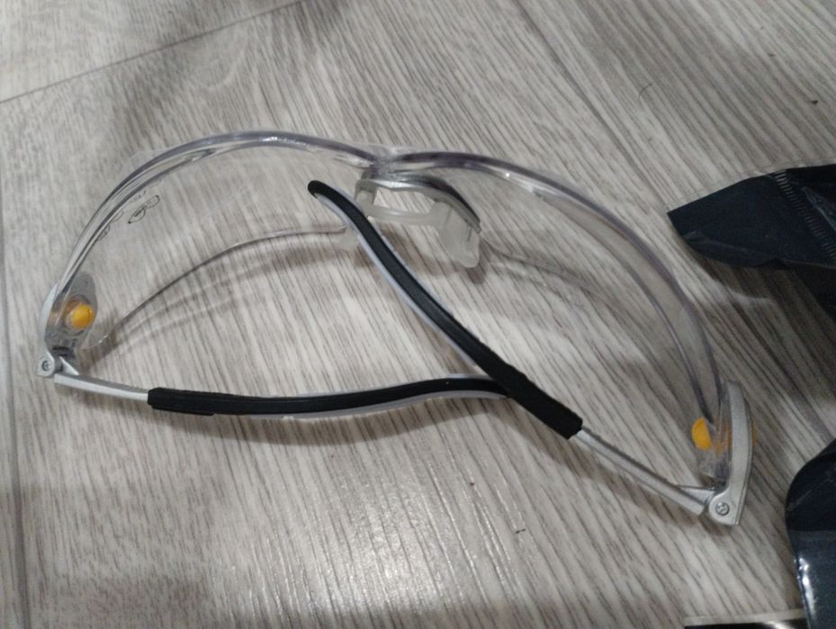 Продам новый очки защитные