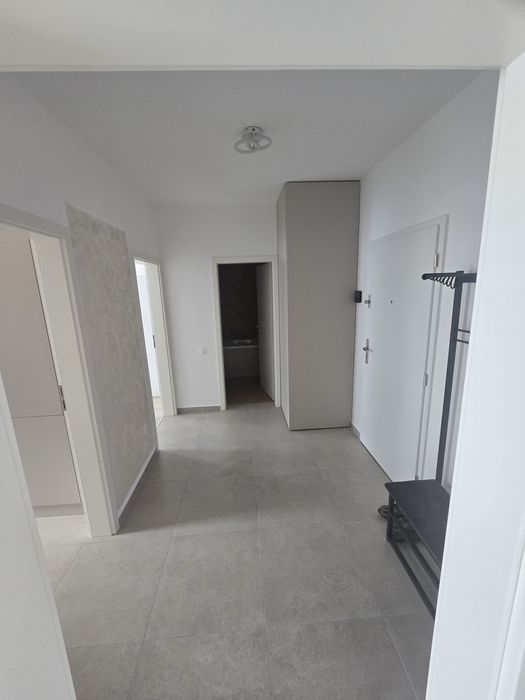 De inchiriat apartament 2 camere Qualis