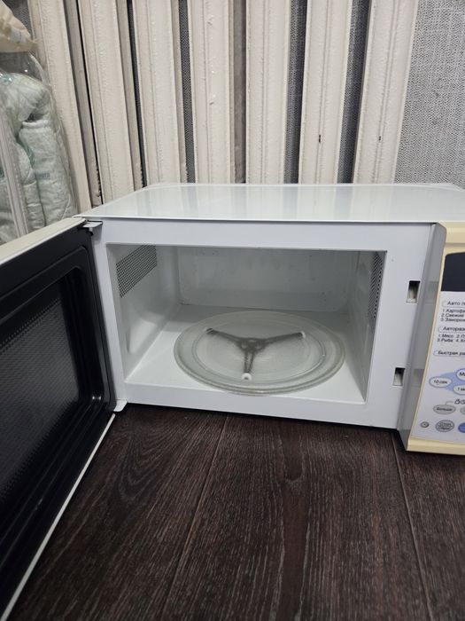 Микроволновая печь