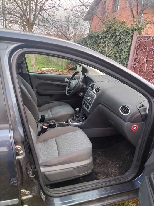 Ford focus 1.6 benzină