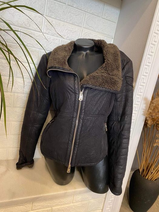 Марково яке в кафяво