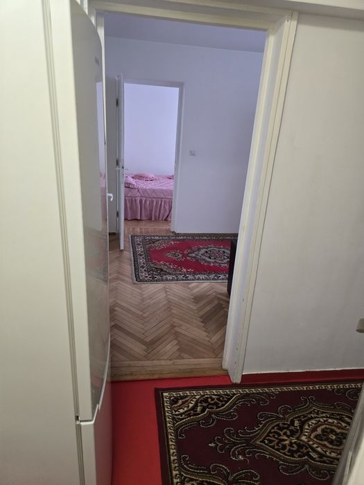 Apartament pentru închiriat cu 2 camere nedecomandate  41mp