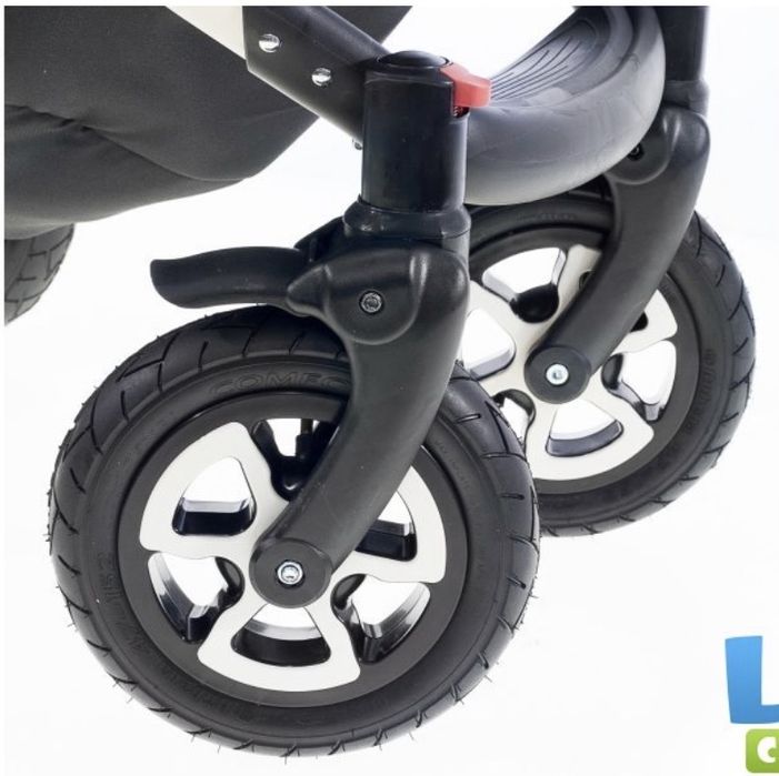 Продам коляску Adamex 3в1