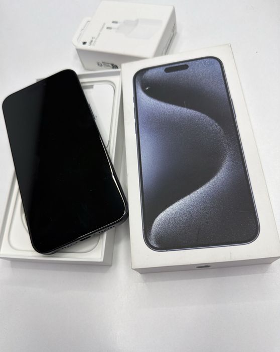 iPhone 15 PRO MAX cu 96 % Bateria