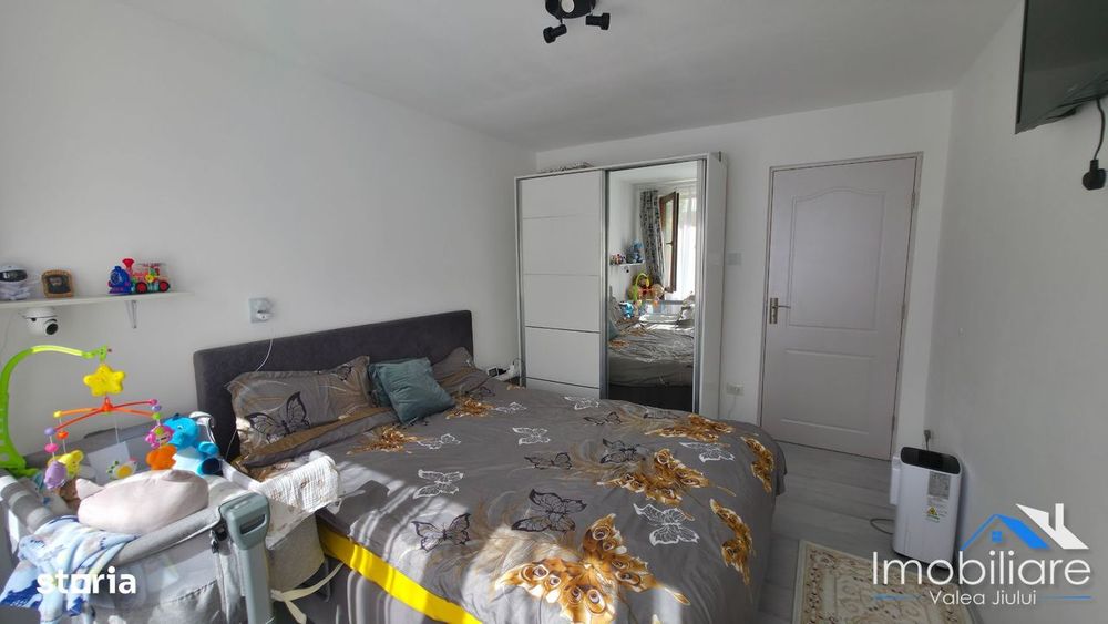 Apartament 2 camere - Lupeni, Str. Parangului, 55 mp, Renovat in 2025
