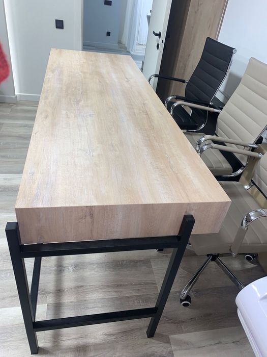 Дизайнерский стол