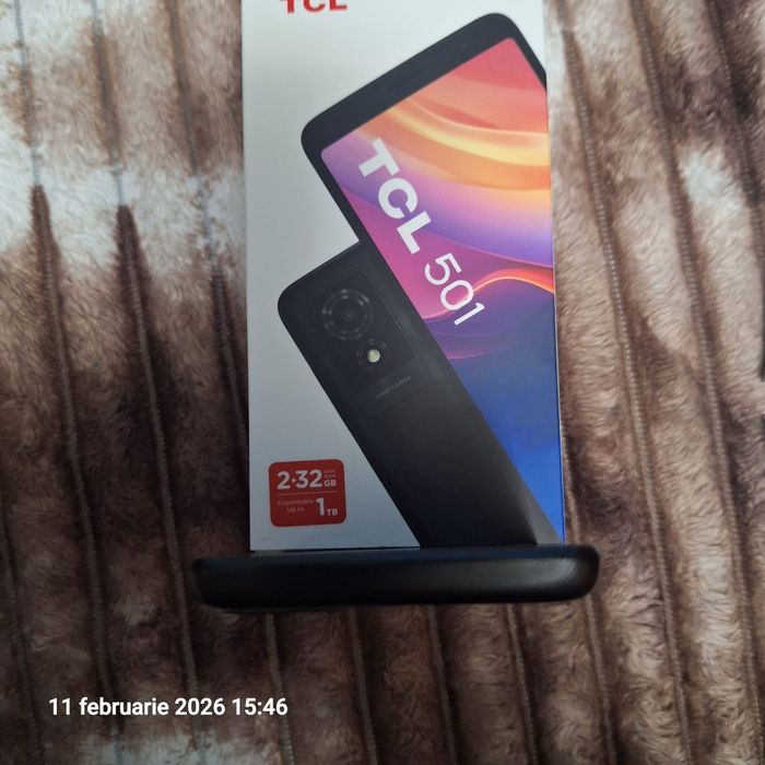Vând două telefoane TCL noi la cutie