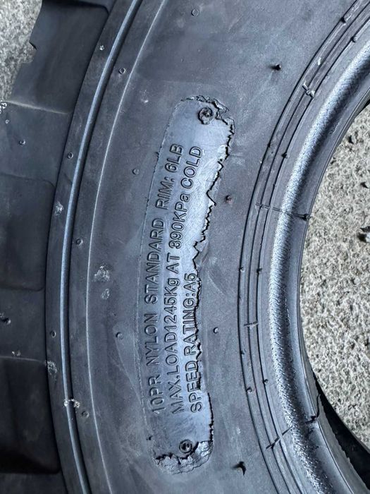 новые шины 9.00-16 на 2-ПТС