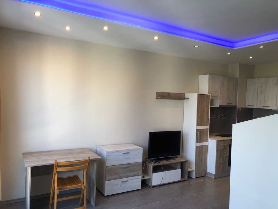 Дава се под наем Едностаен апартамент в София, Студентски град - 43 кв.м за 351.9 € - Снимка #2