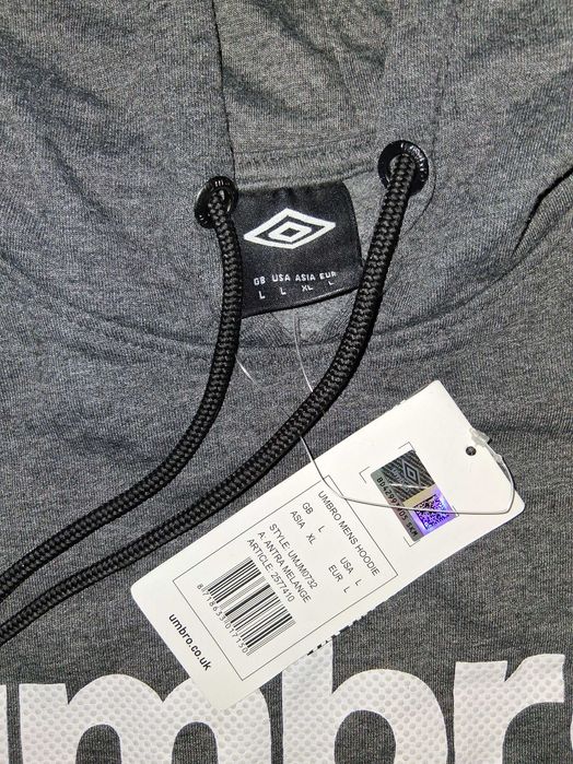 р-р L;XL суичър с качулка Umbro
