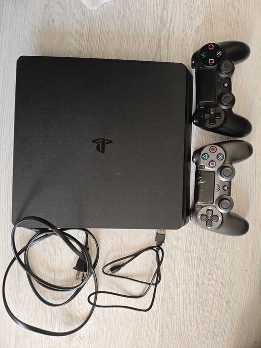 Playstation 4 Slim 500Gb - 9.60, Golden Hen