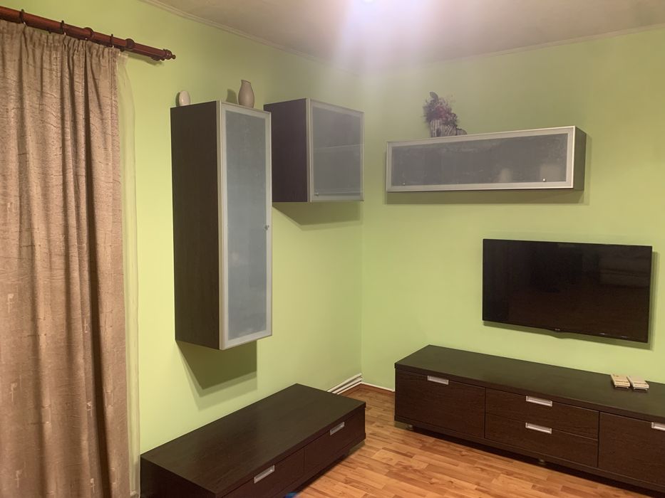 Inchiriez apartament 4 camere