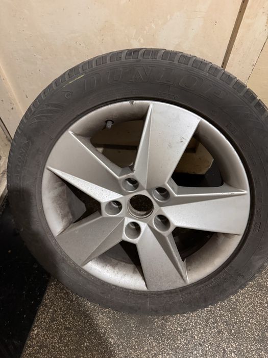 Jante skoda-audi-volkswagen-seat 16 5x112 cu anvelope de iarna