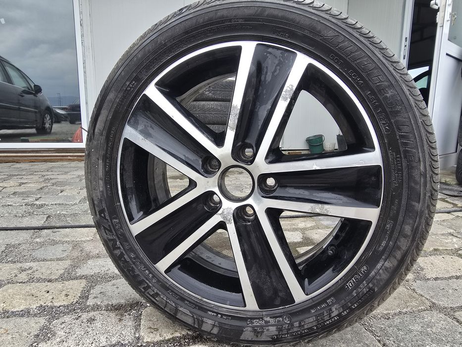 Алуминиева джанта с гума 205/55/R17 Volkswagen