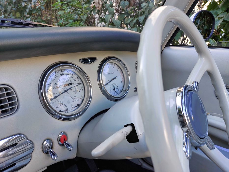 Schimb Nissan Figaro