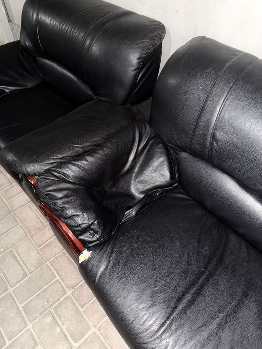 Срочно продам диван