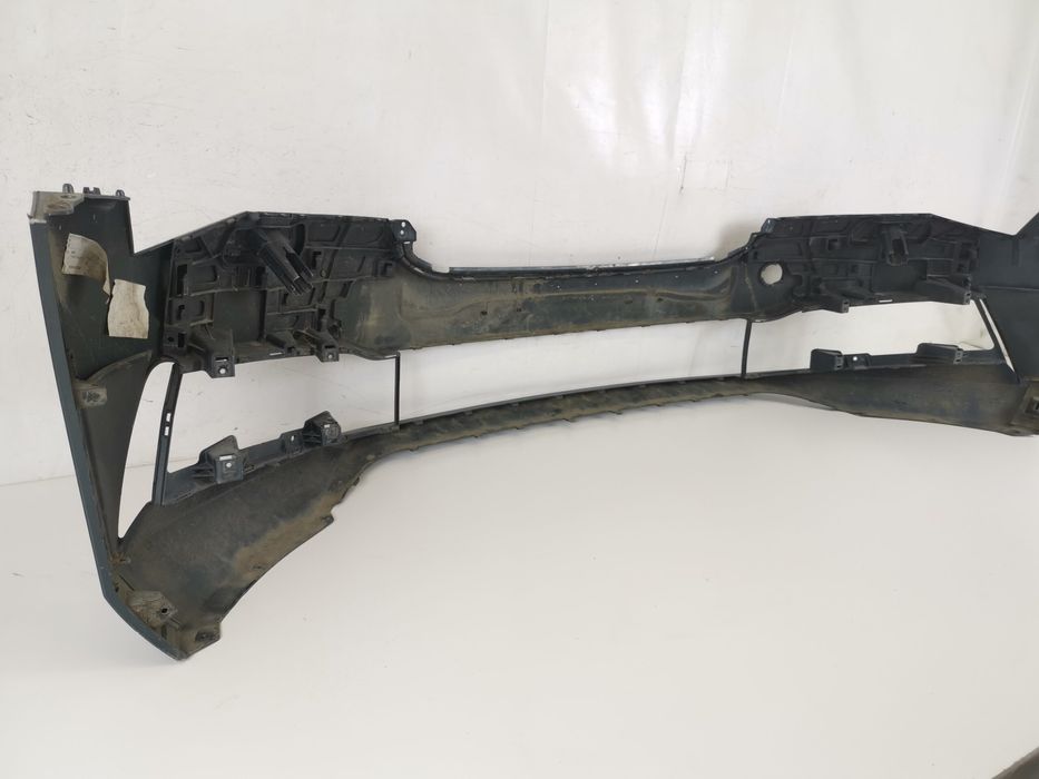 Предна броня - Шкода Суперб 3 [фейслифт] [ - ] Оригинална и в добро съ