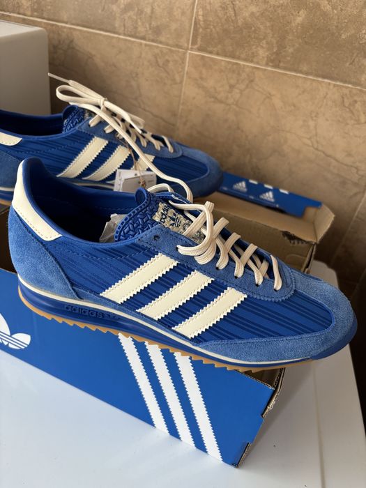 Маратонки Adidas чисто нови