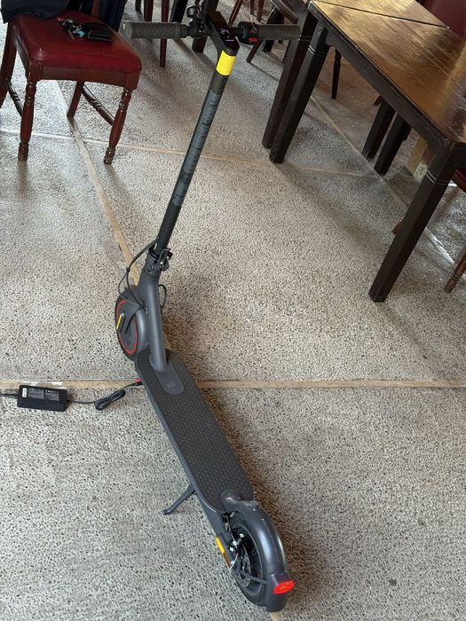 Trotineta electrica Xiaomi Mi Electric Scooter Pro 2