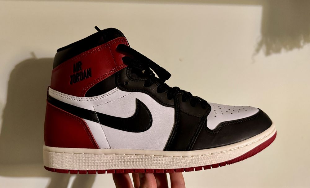 Air jordan 1  "Black Toe Reimagined"