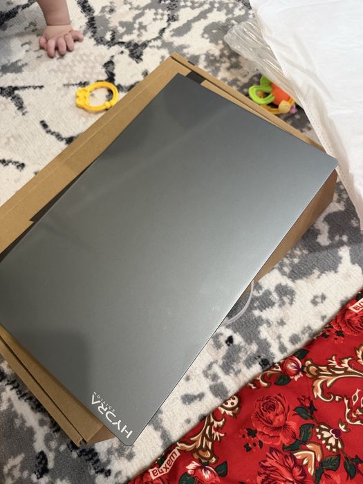 HYDRA Razor 15.6  Win 11