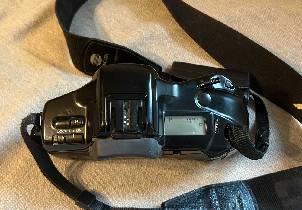 Aparat foto Minolta Dynax 7xi body montura A functional