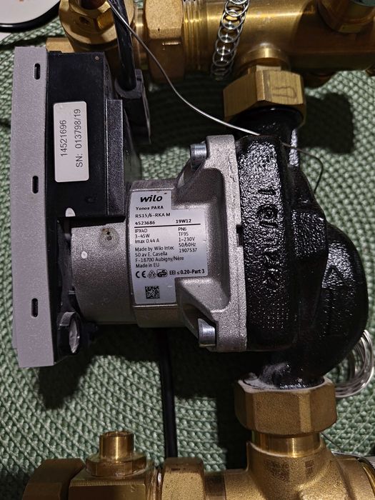 2x Grup Pompare si Amestec pt Incalzire in pardoseala cu agent termic