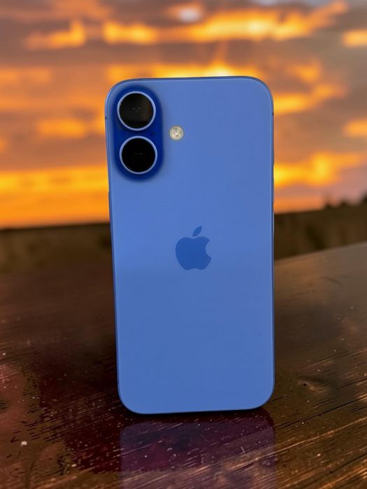 iPhone 16, Pret 2900 lei