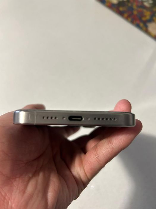 Продам Apple iPhone 15 pro max