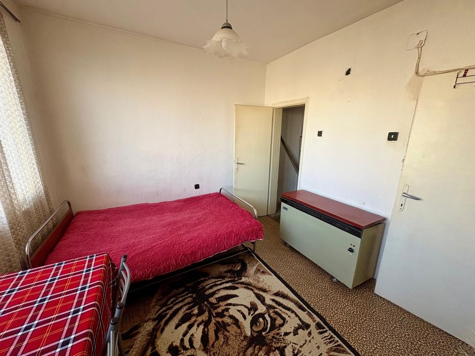 Тристаен Тухлен Апартамент В Центъра на гр. Търговище