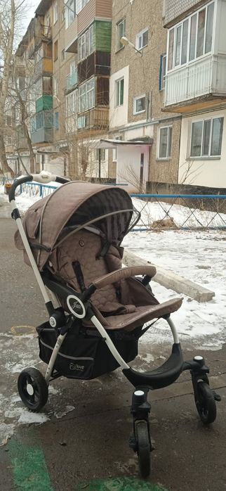Продается детская коляска с перекидной ручкой