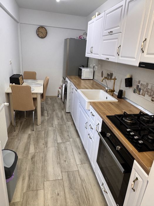 Apartament 2 camere Mobilat-Utilat plus loc parcare