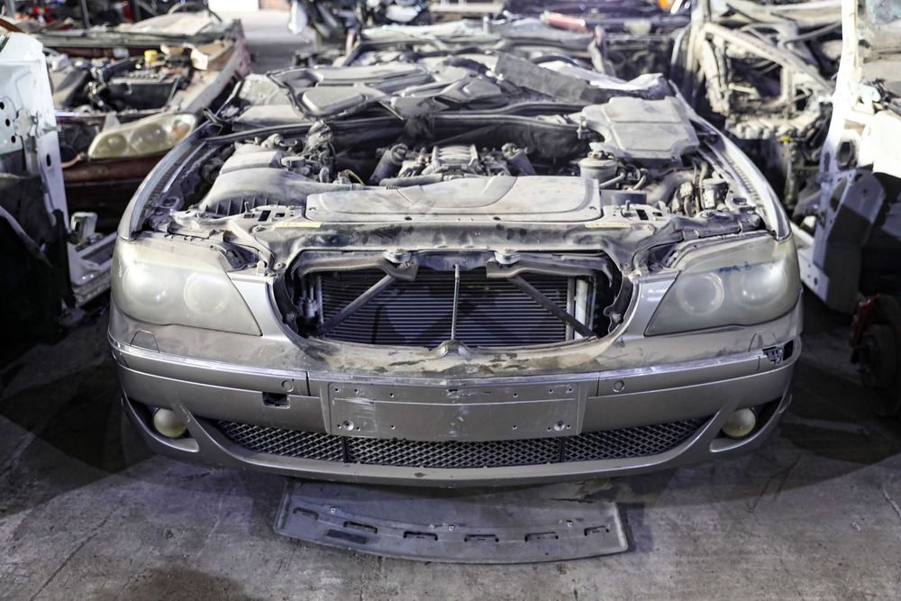 Запчасти на БМВ 7 Е65 Е66