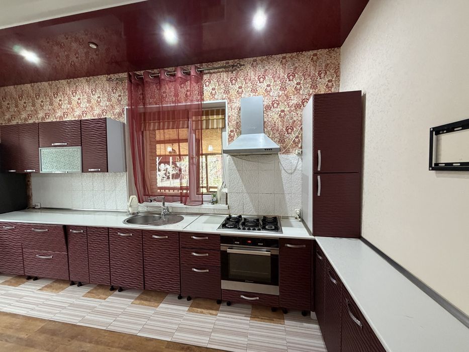 Кухнонный гарнитур! Срочно!!!