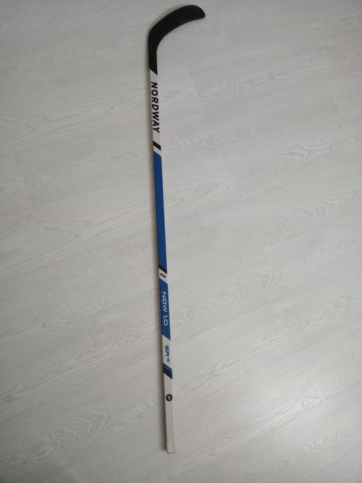 Продам клюшку новую