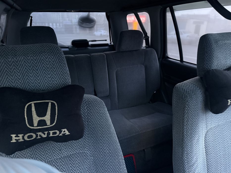 Авто машина Honda CR-V 1997