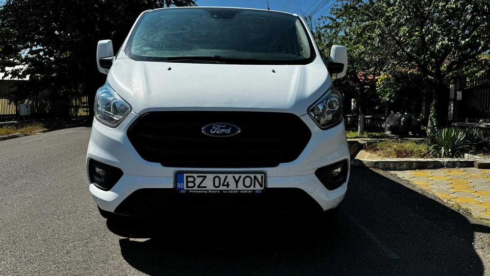 Ford Transit Custom cu dubla cabina