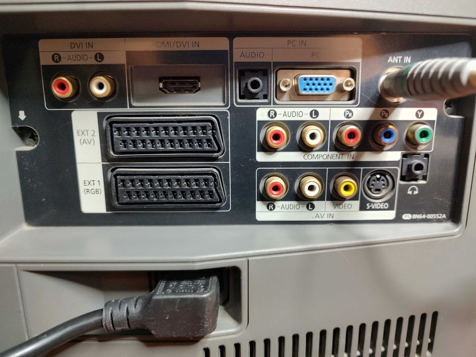 Televizor LCD Samsung LE-23R32