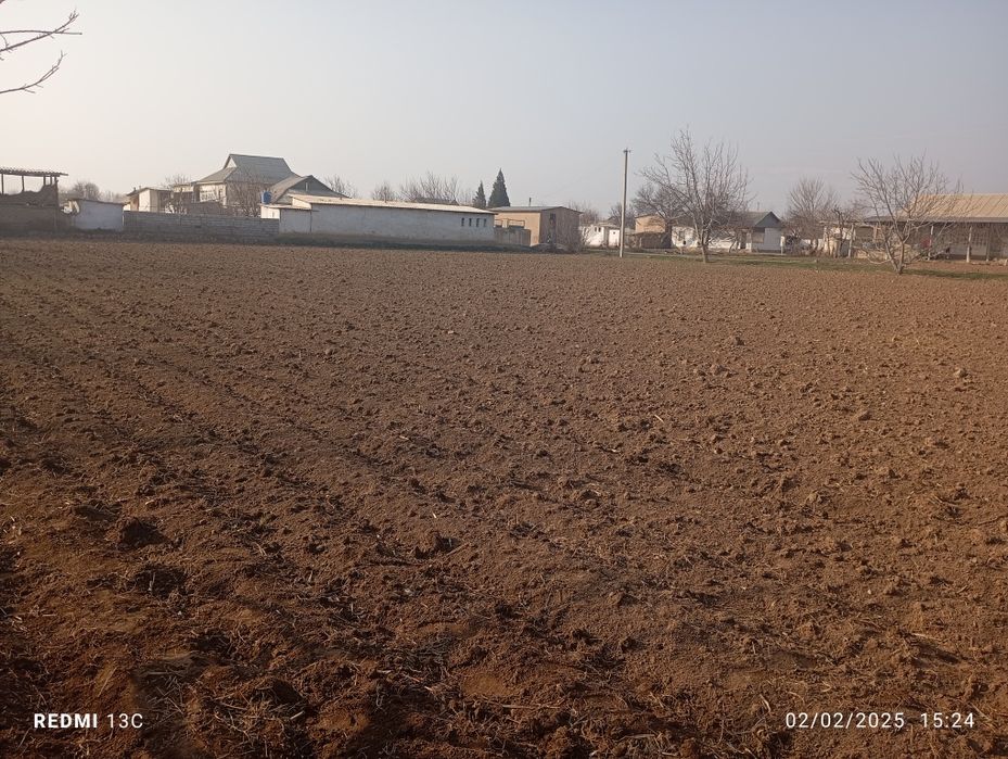 Oltinsoy tumani Jiyanbobo MFY 27 sotix yer sotiladi